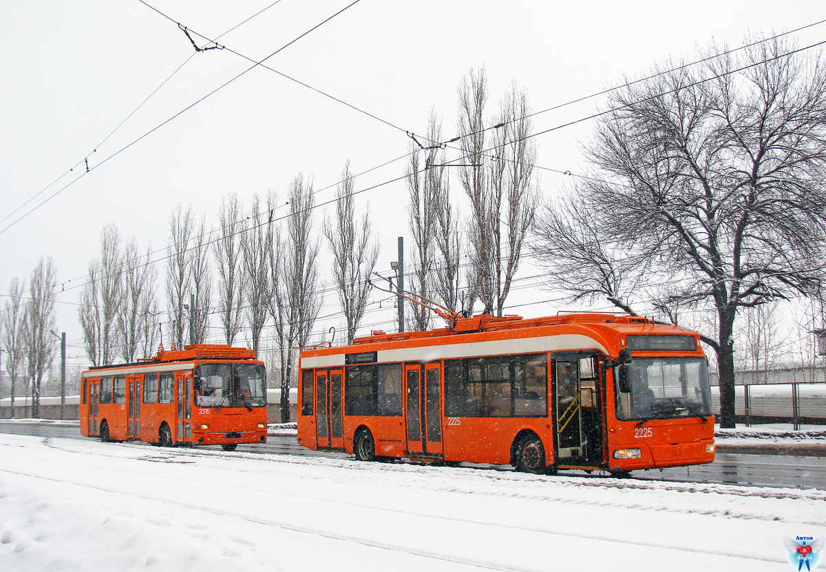 Нижний Новгород, ЛиАЗ-5280 (ВЗТМ) № 2315; Нижний Новгород, БКМ 321 № 2225