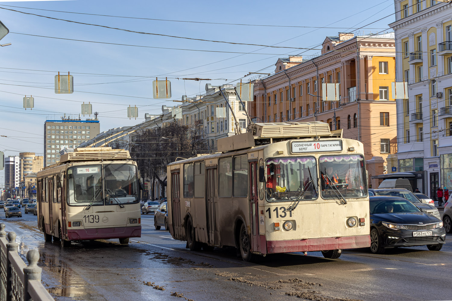 Tscheljabinsk, LiAZ-5280 (VZTM) Nr. 1139; Tscheljabinsk, ZiU-682G [G00] Nr. 1131