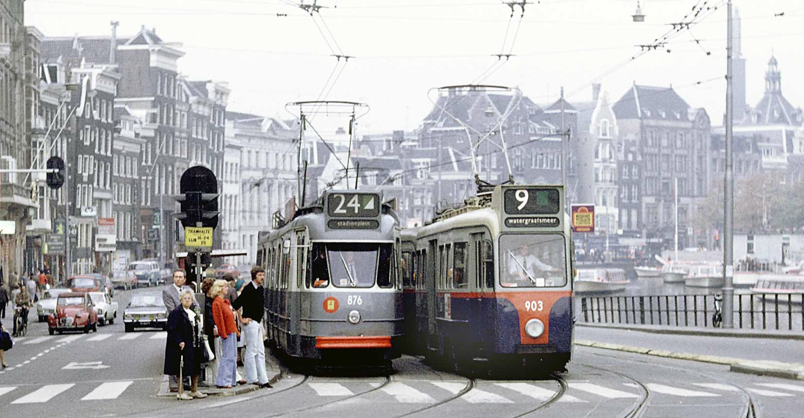 Амстердам, Beijnes 2G № 876; Амстердам, Трёхосный моторный Werkspoor № 903