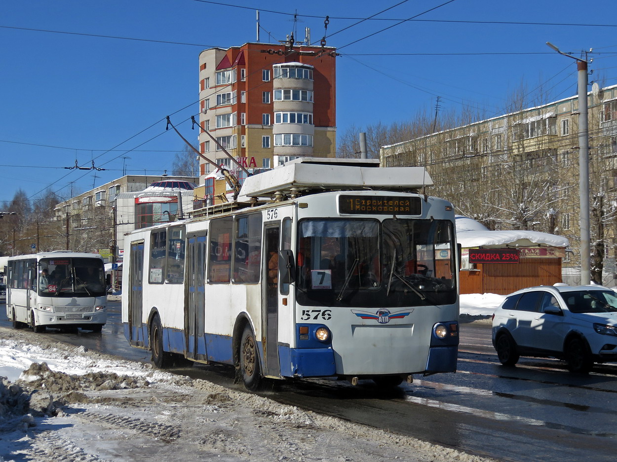 Киров, ЗиУ-682 КР Иваново № 576