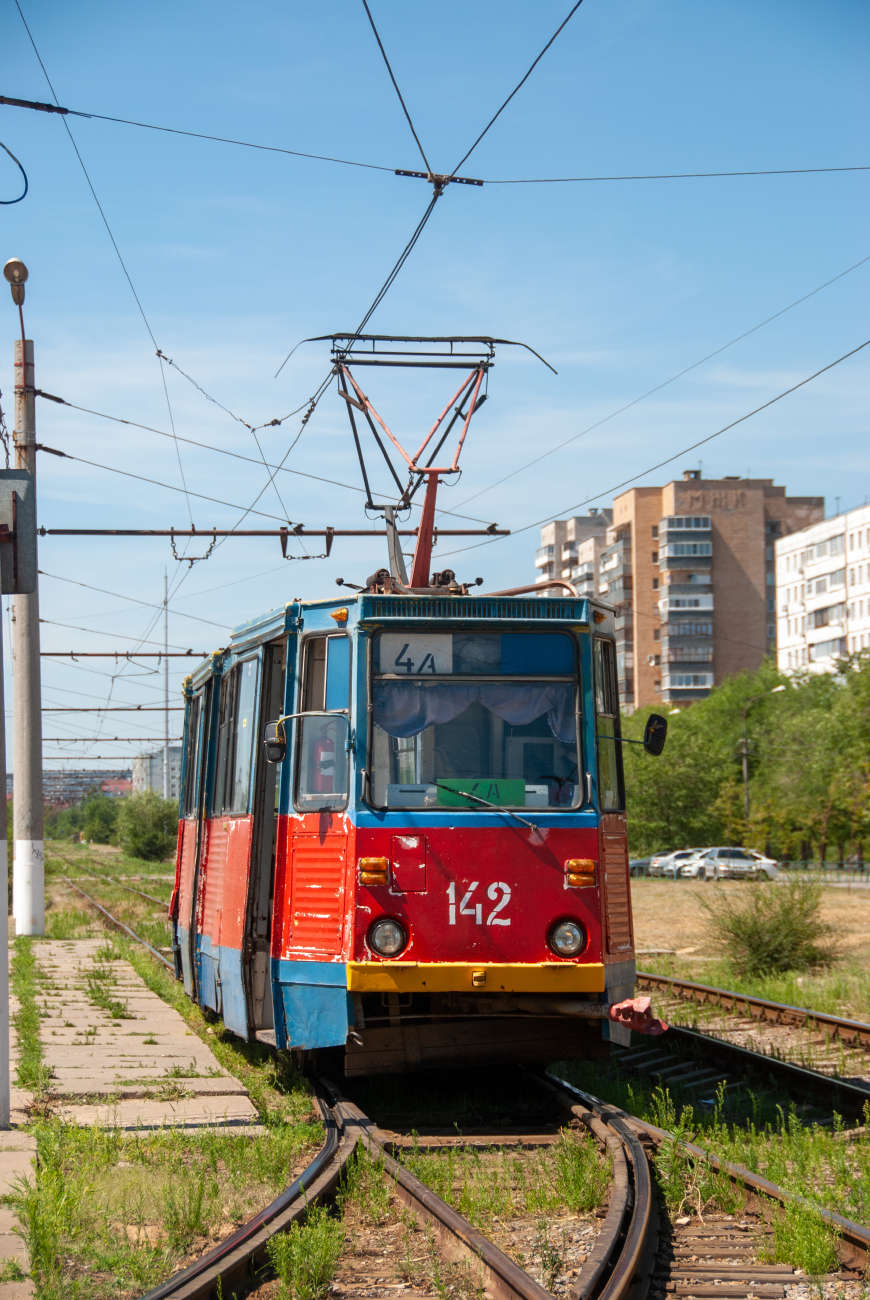 Волжский, 71-605 (КТМ-5М3) № 142