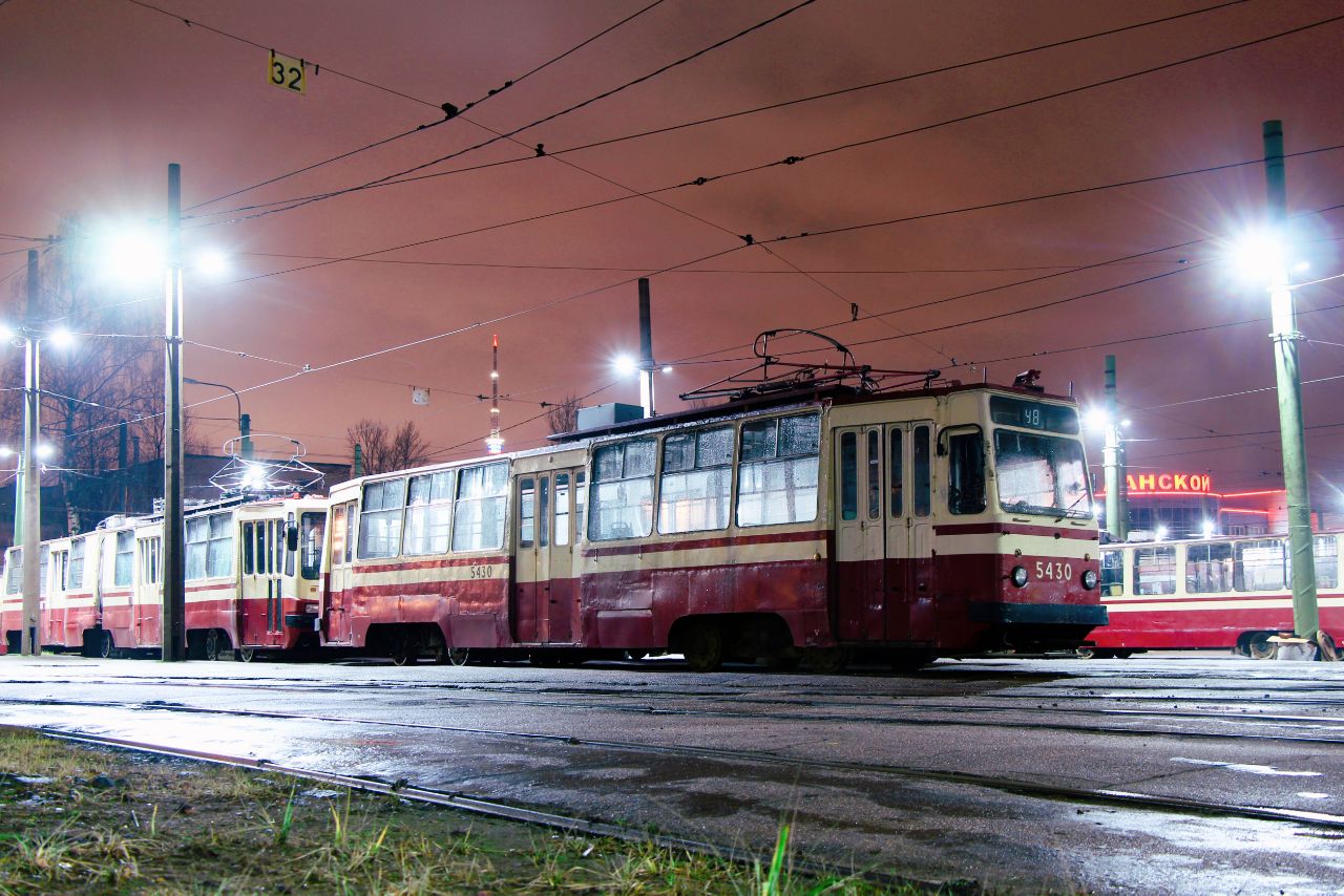 Санкт-Петербург, ЛМ-68М № 5430
