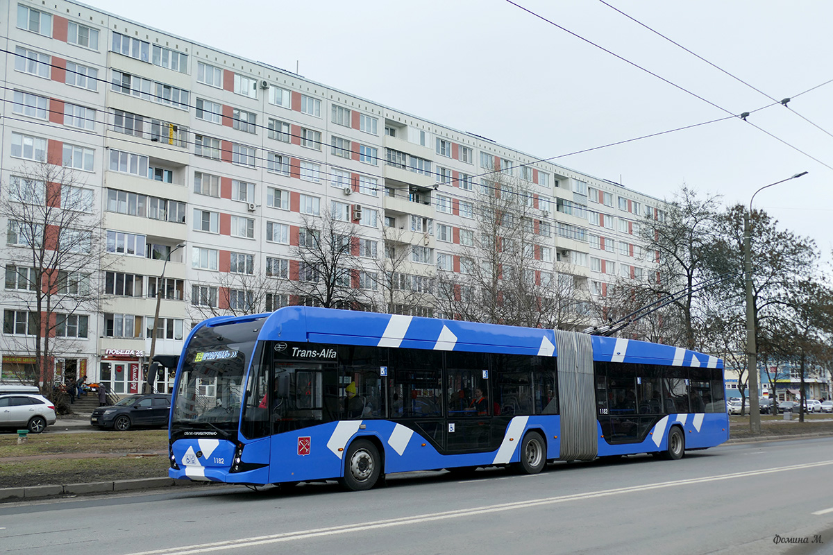 Санкт-Петербург, ВМЗ-6215.01 «Премьер» № 1182