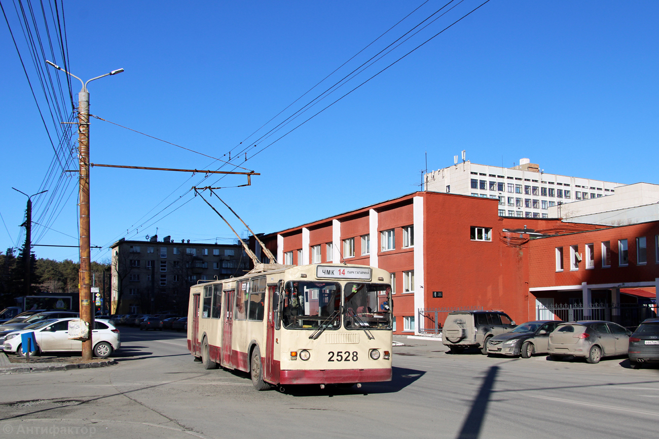 Челябинск, ЗиУ-682Г-012 [Г0А] № 2528