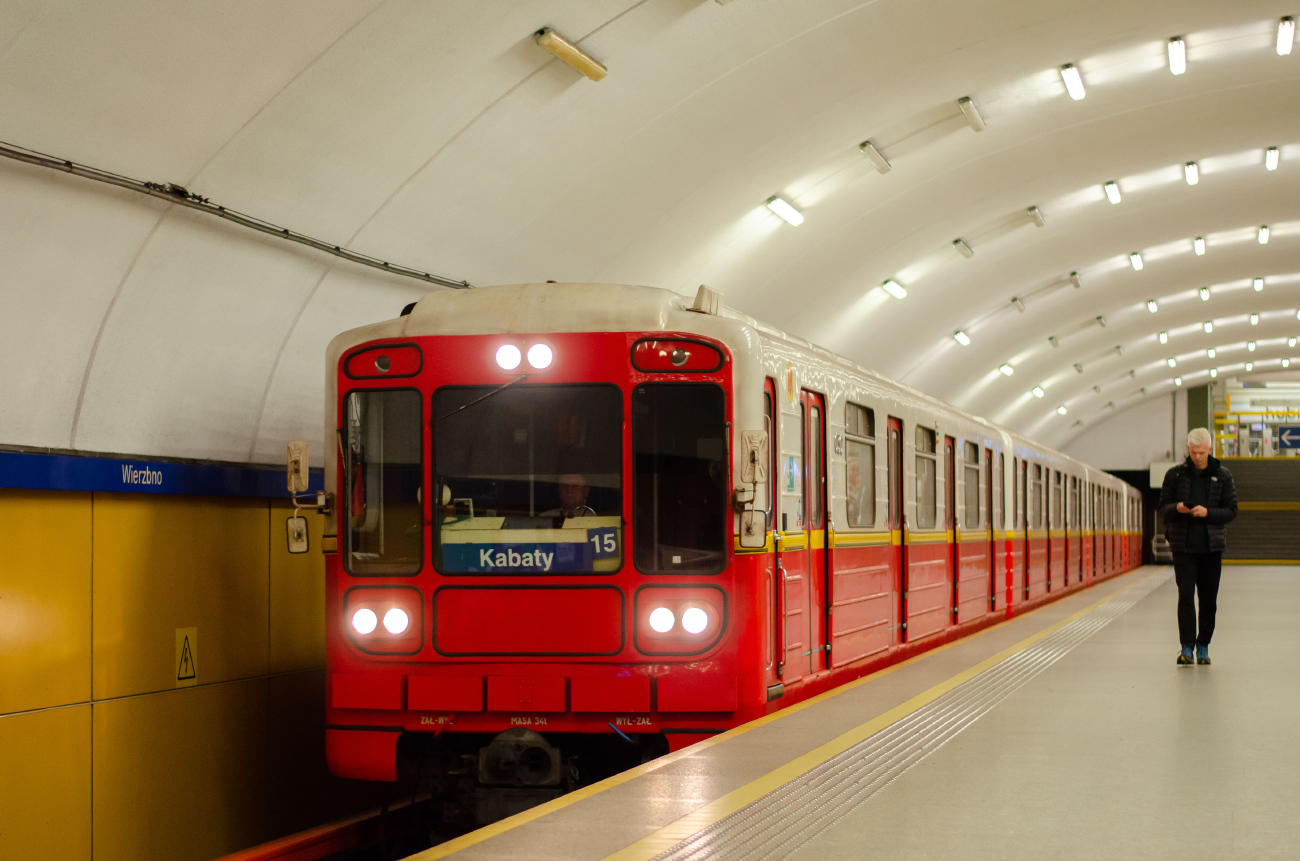 Варшава, 81-572.1 № 030