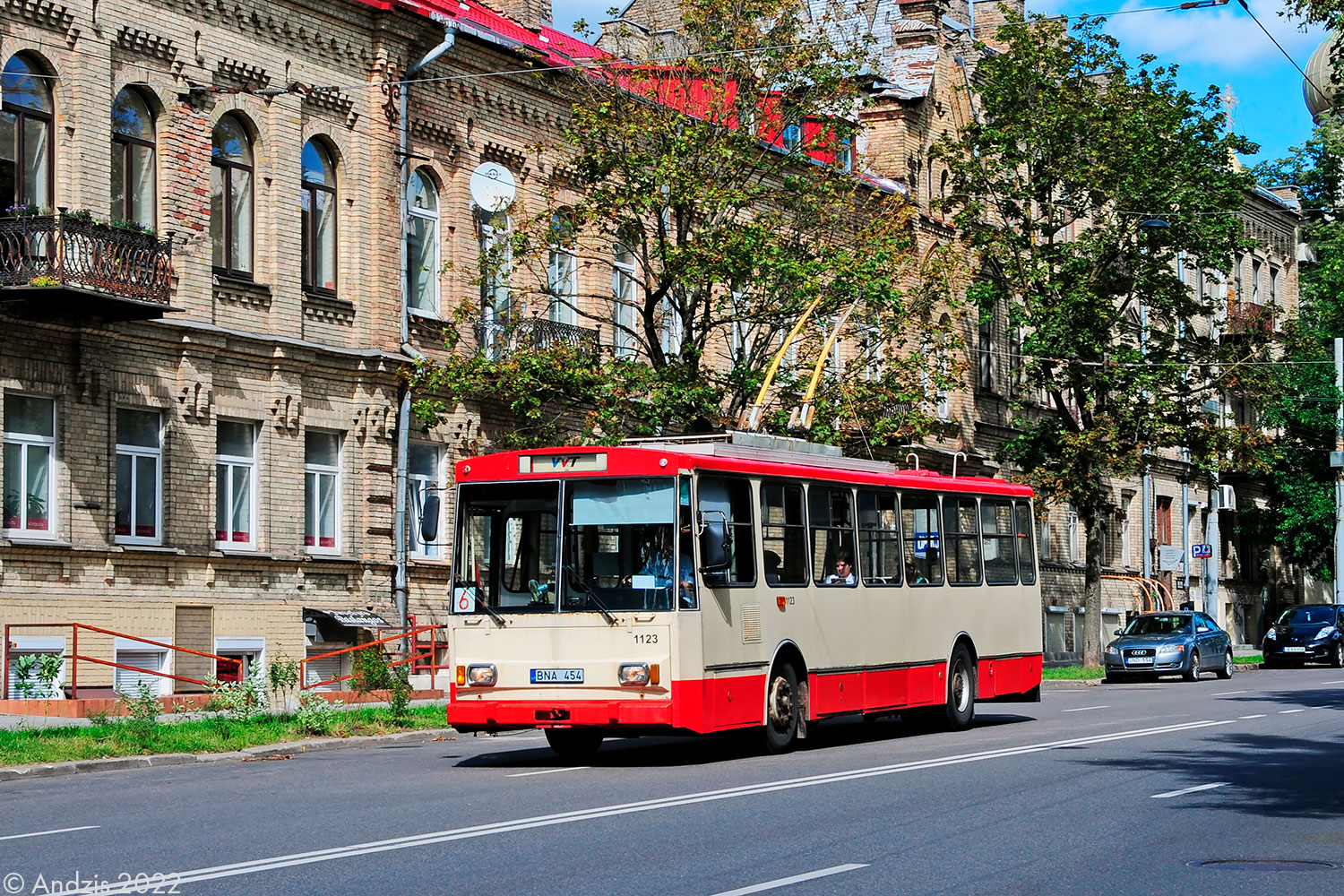 Вильнюс, Škoda 14Tr11/6 № 1123