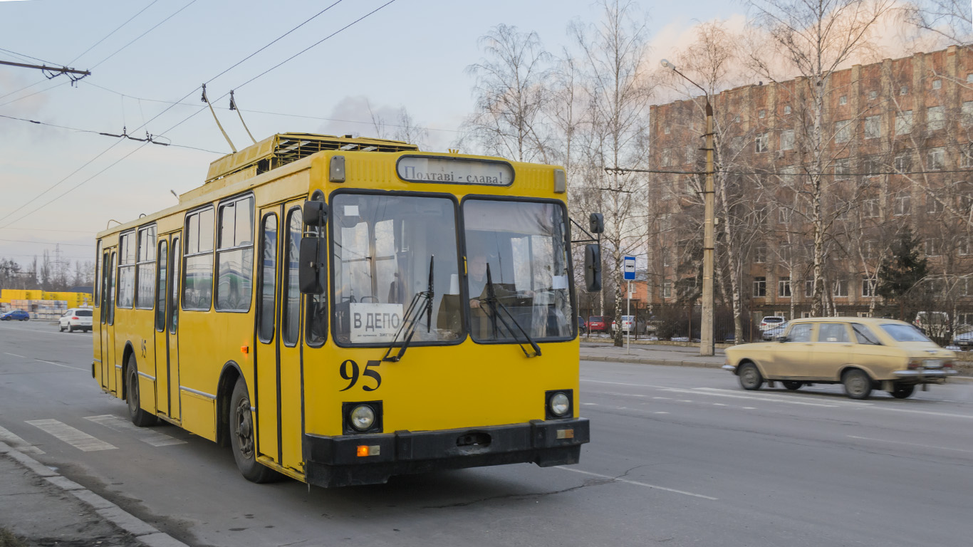 Полтава, ЮМЗ Т2 № 95