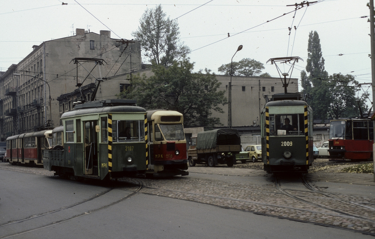 Лодзь, Konstal 2N № 2107; Лодзь, Konstal 2N № 2009; Лодзь — Старые фотографии Лодзь, Konstal 2N № 2107; Лодзь, Konstal 2N № 2009; Лодзь — Старые фотографии