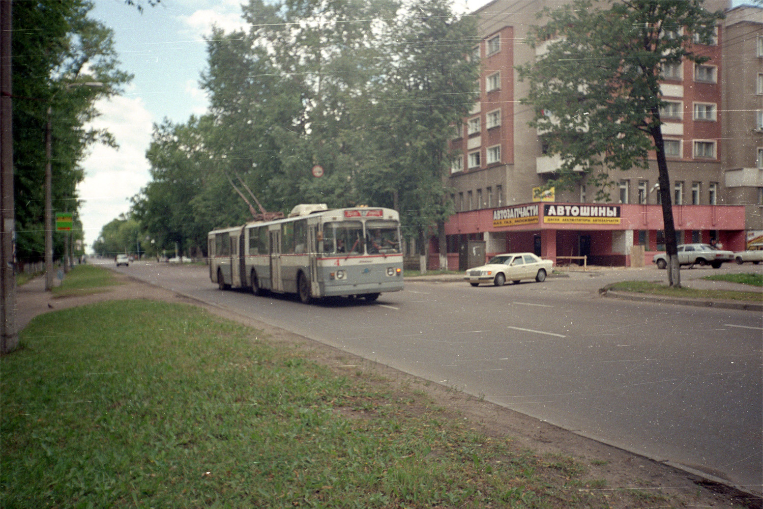 Тверь, ЗиУ-683Б [Б00] № 4; Тверь — Тверской троллейбус в начале 2000-х гг. (2002 — 2006 гг.); Тверь — Троллейбусные линии: Заволжский район