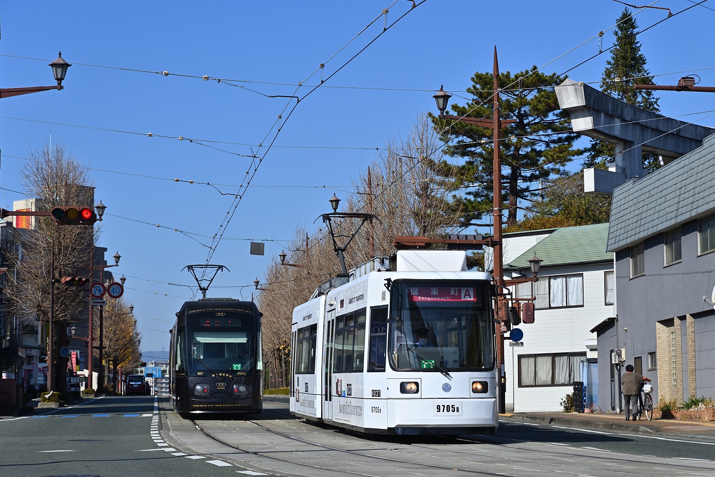 Kumamoto, Niigata Transys Nr. 0803; Kumamoto, Adtranz/Niigata Engineering Nr. 9705