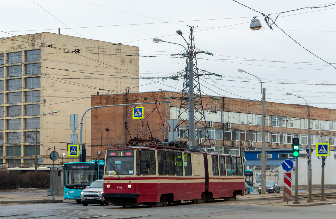 Saint-Petersburg, LVS-86K č. 8158