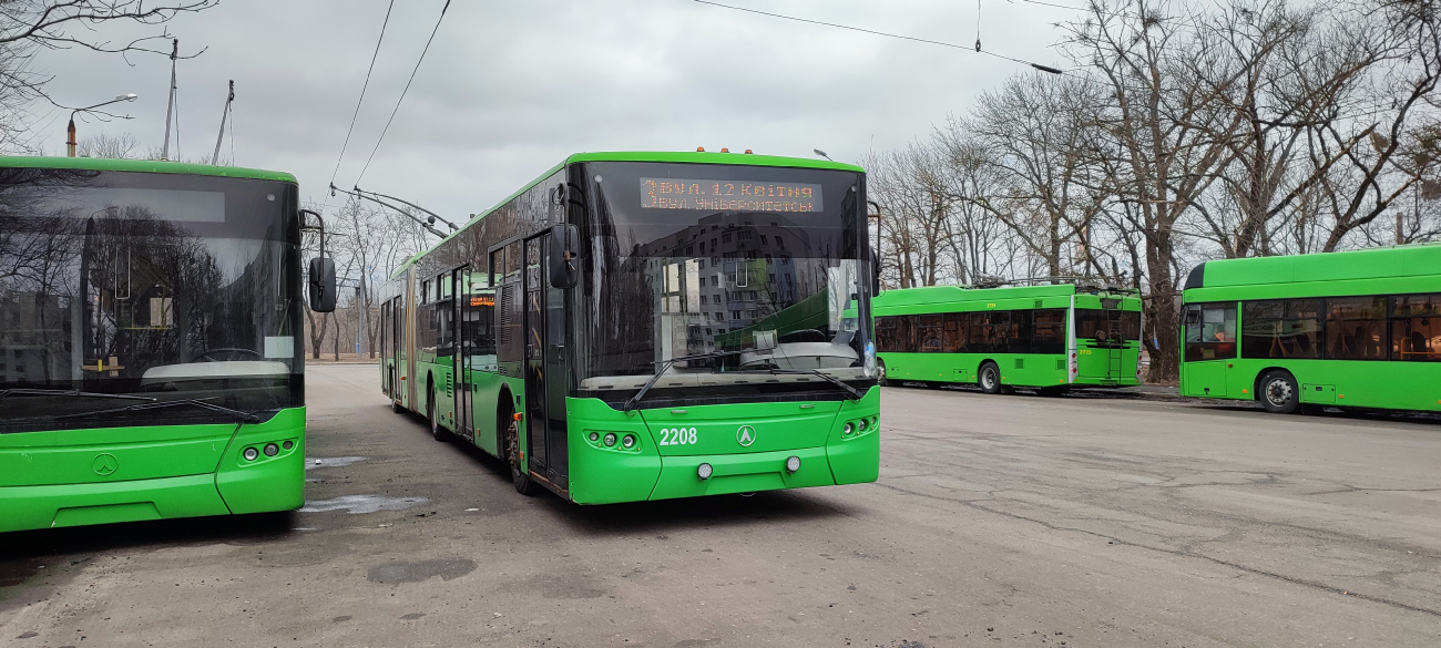 Harkov, LAZ E301D1 — 2208