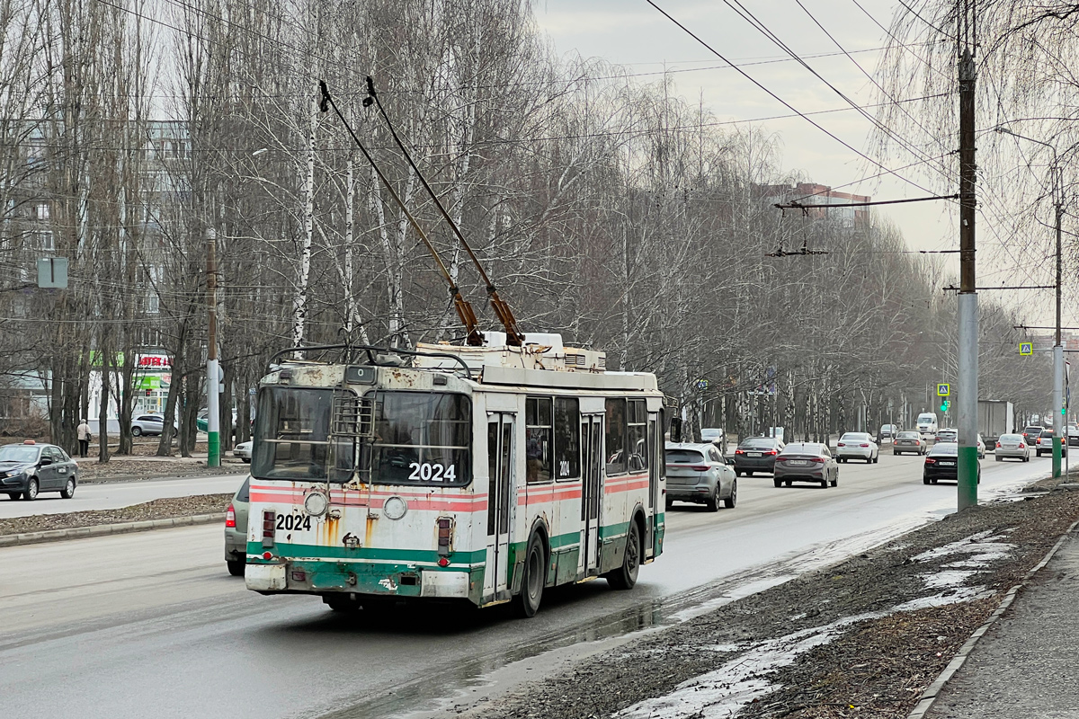 Пенза, ЗиУ-682Г-016.02 № 2024