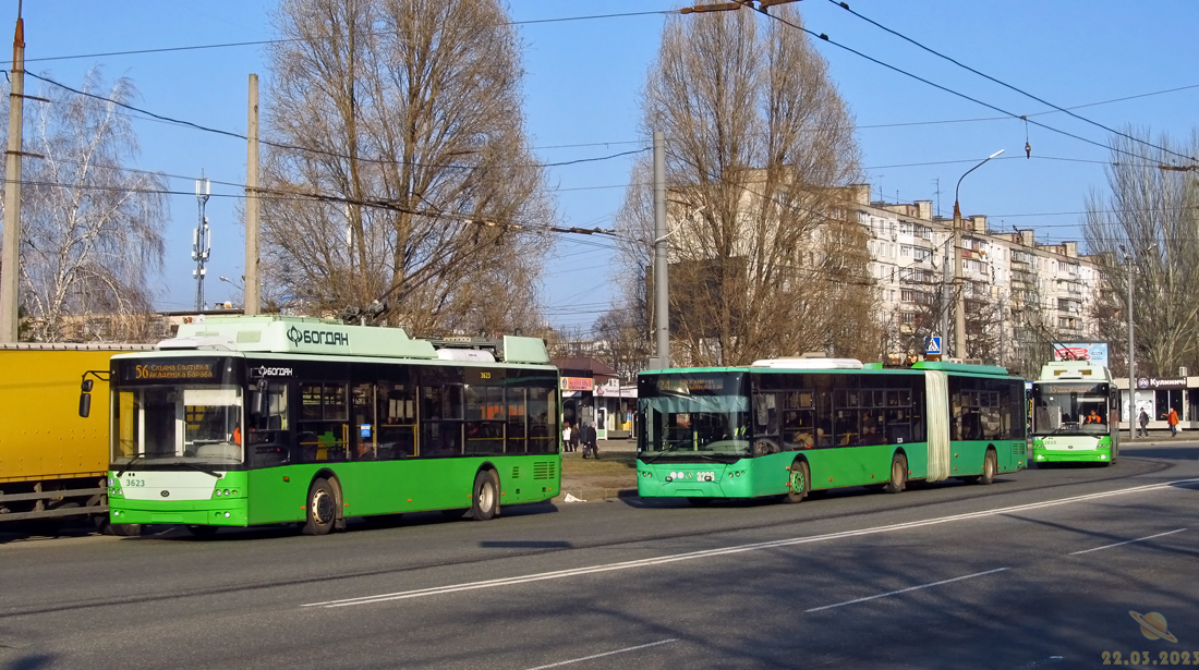 Харьков, Богдан Т70117 № 3623; Харьков, ЛАЗ E301D1 № 3226
