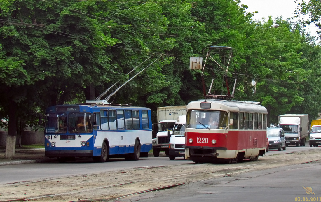 Днепр, ЗиУ-682Г-016 (018) № 1141; Днепр, Tatra T3SU № 1220
