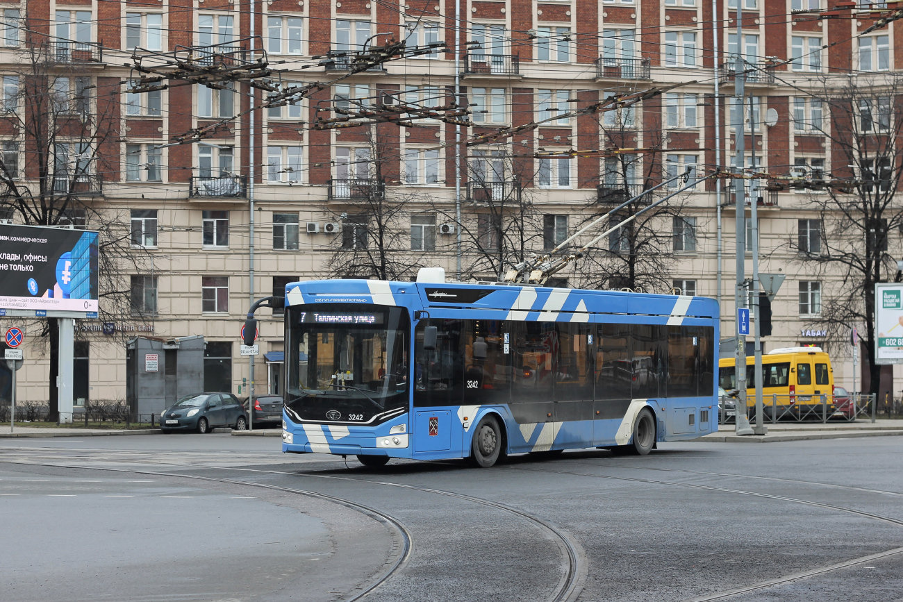 Санкт-Петербург, ПКТС-6281.00 «Адмирал» № 3242