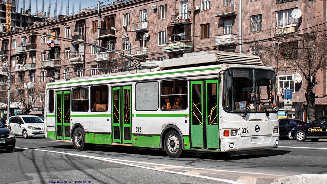 Ереван, ЛиАЗ-5280 (ВЗТМ) № 032