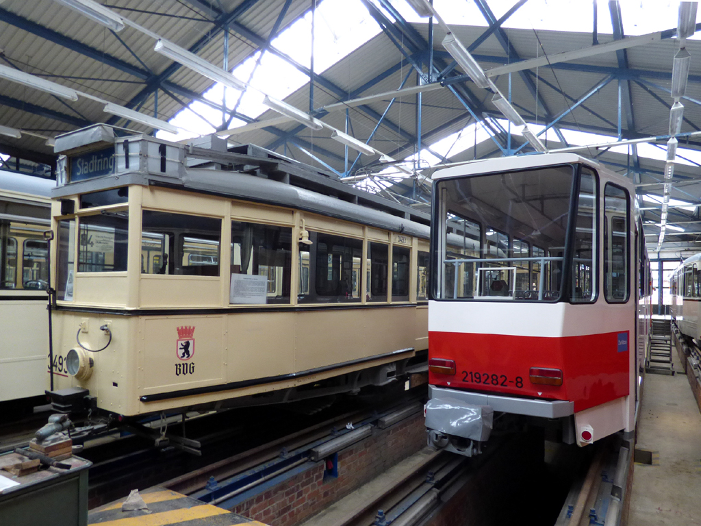 Берлин, TM 36 № 3493; Берлин, Tatra KT4D № 219 282-8