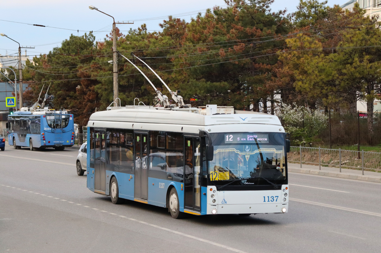 Севастополь, Тролза-5265.02 «Мегаполис» № 1137