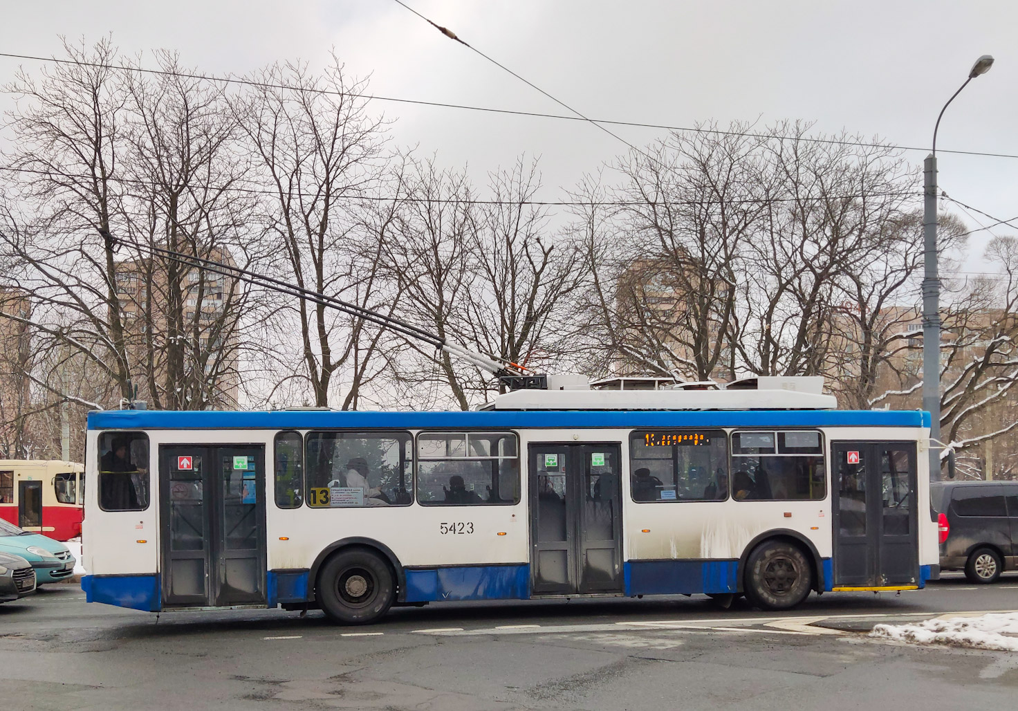 Санкт-Петербург, ВМЗ-52981 № 5423