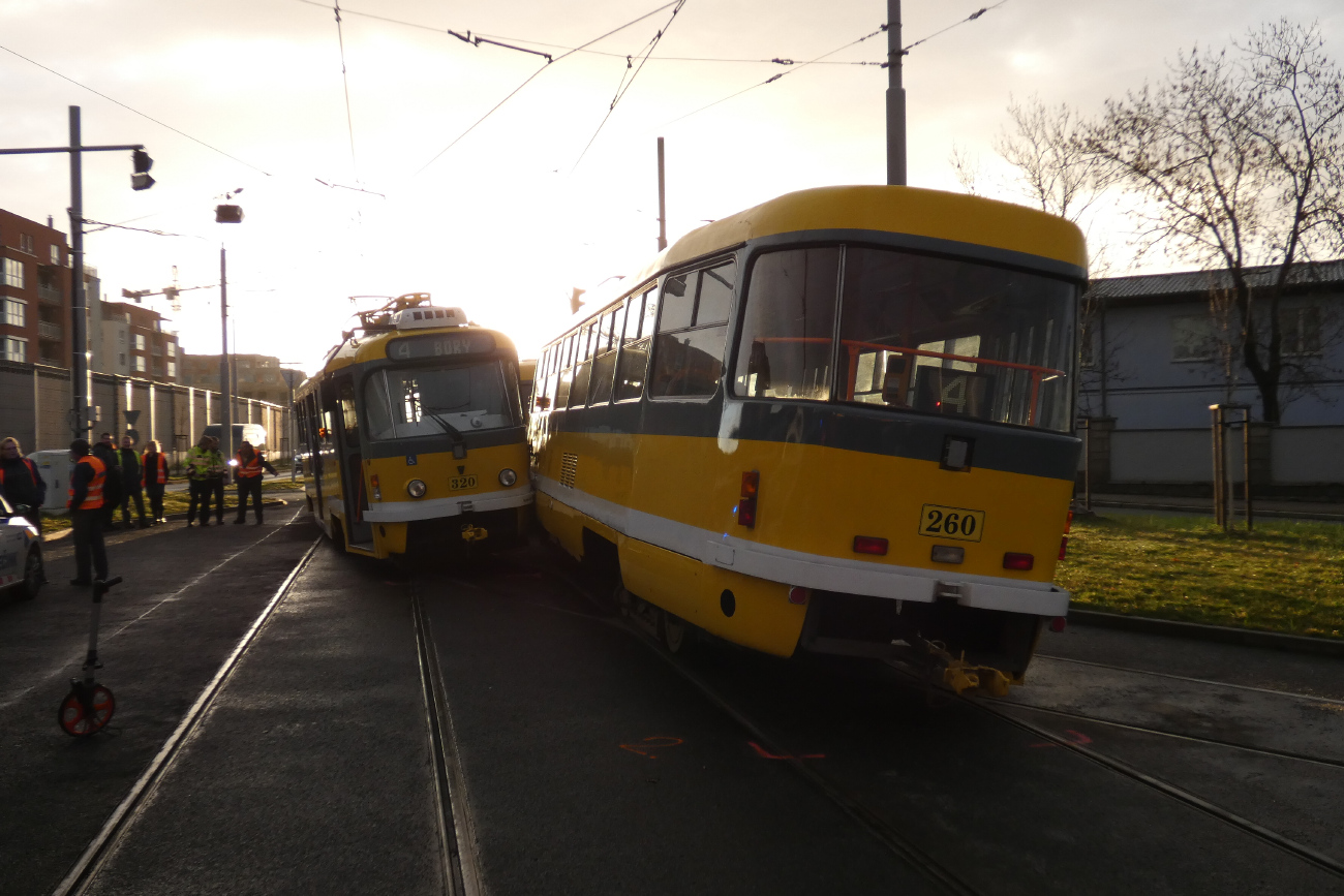 Plzeň, Tatra T3R.PLF č. 320; Plzeň, Tatra T3R.P č. 260