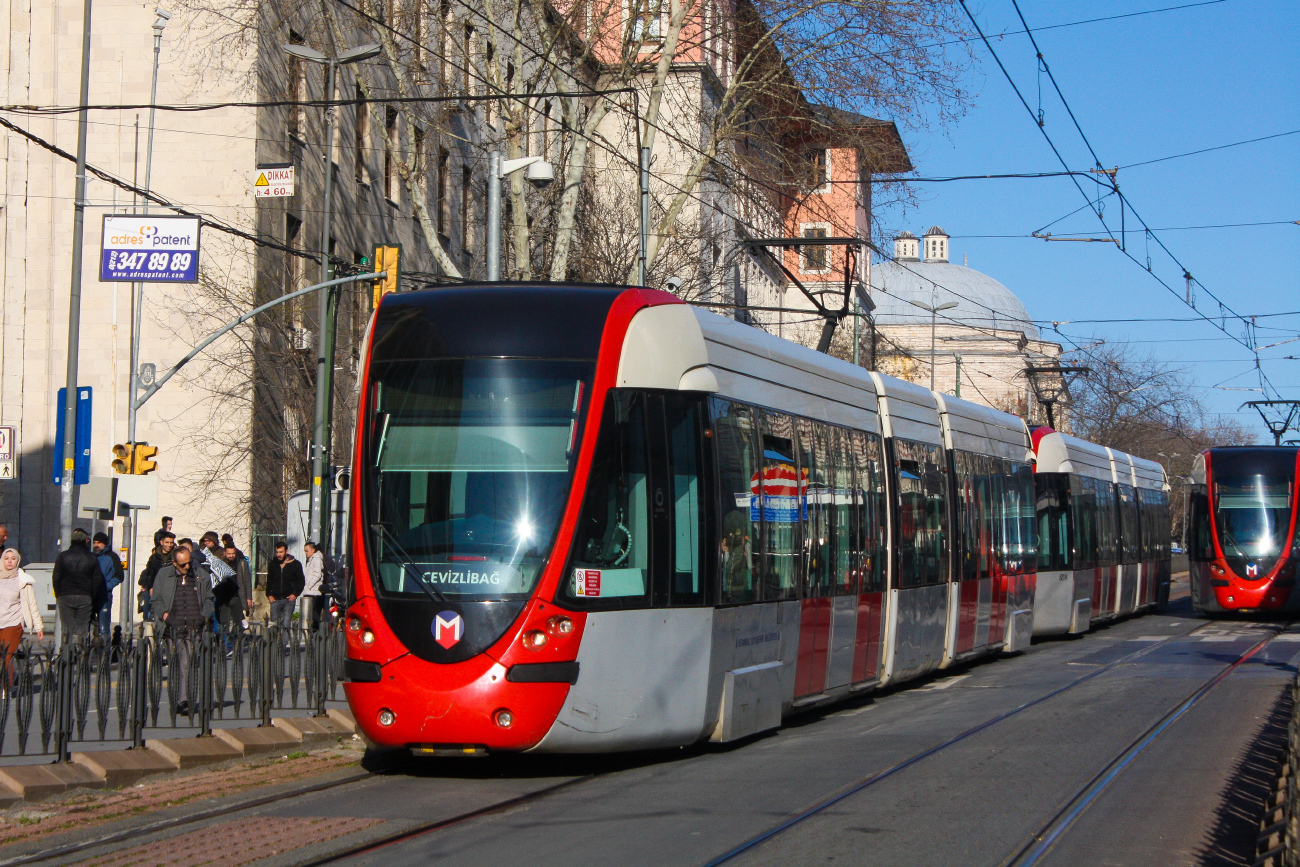 Стамбул, Alstom Citadis 304 № 813