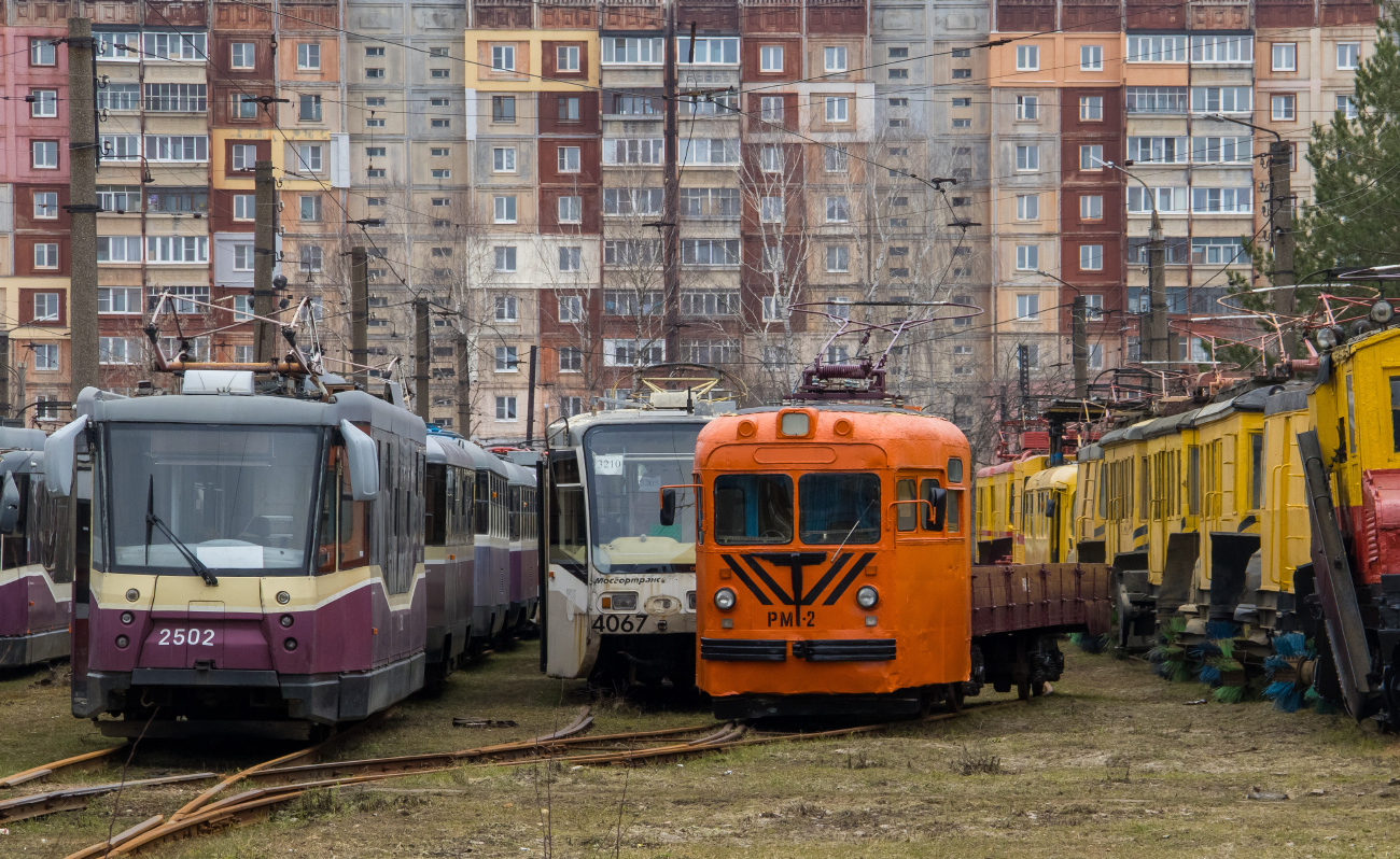 Нижний Новгород, 71-153.3 (ЛМ-2008) № 2502; Нижний Новгород, МТВ-82 № РМ-2