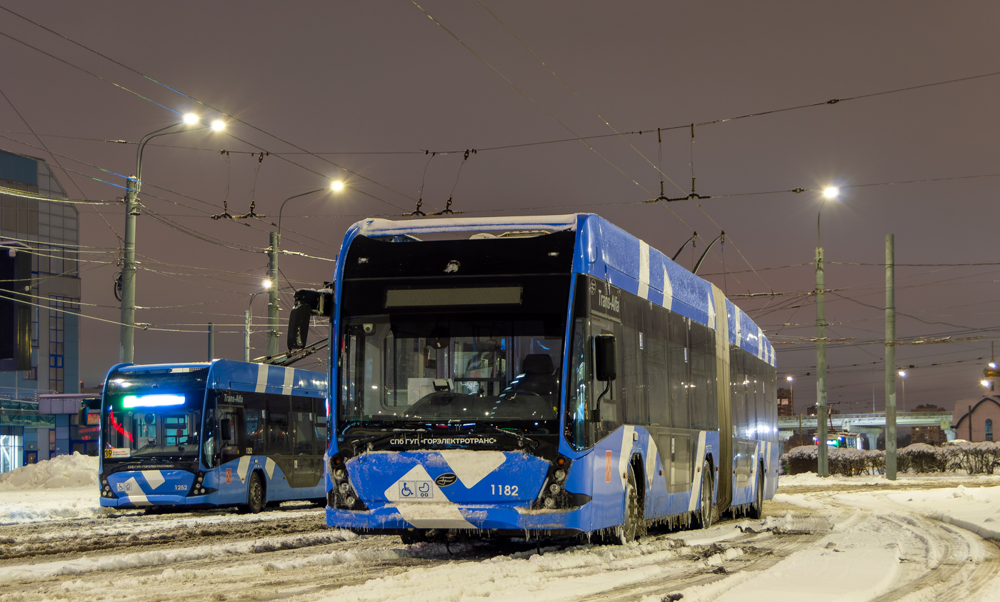 Санкт-Петербург, ВМЗ-6215.01 «Премьер» № 1182