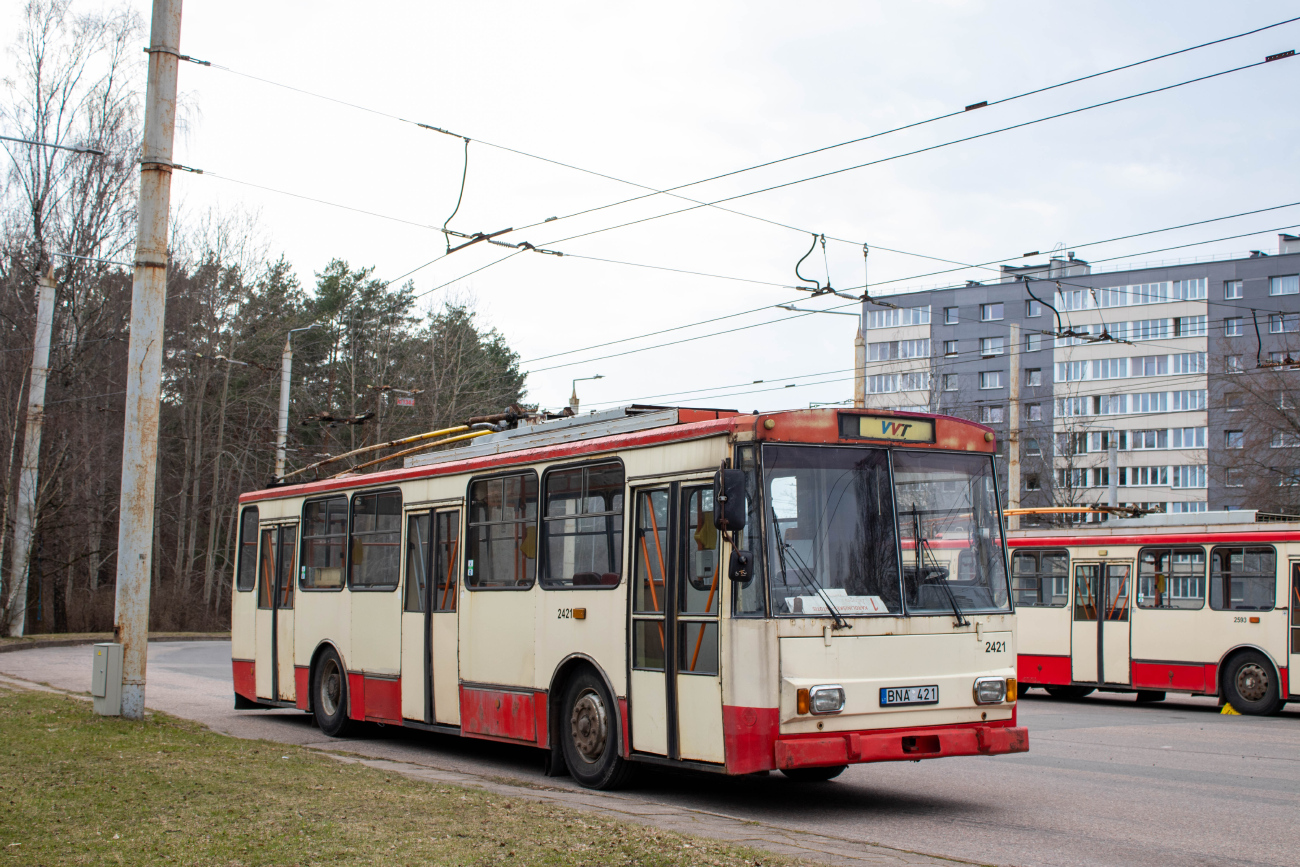 Вильнюс, Škoda 14Tr02 № 2421