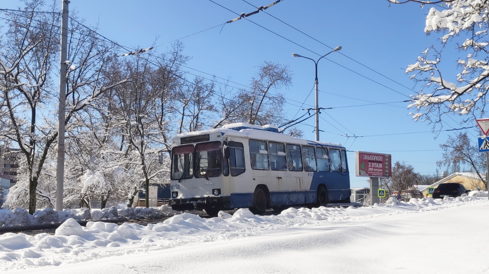 Doņecka, YMZ Т2 mod. 7 № 1052; Doņecka — Miscellaneous trolleybus photos