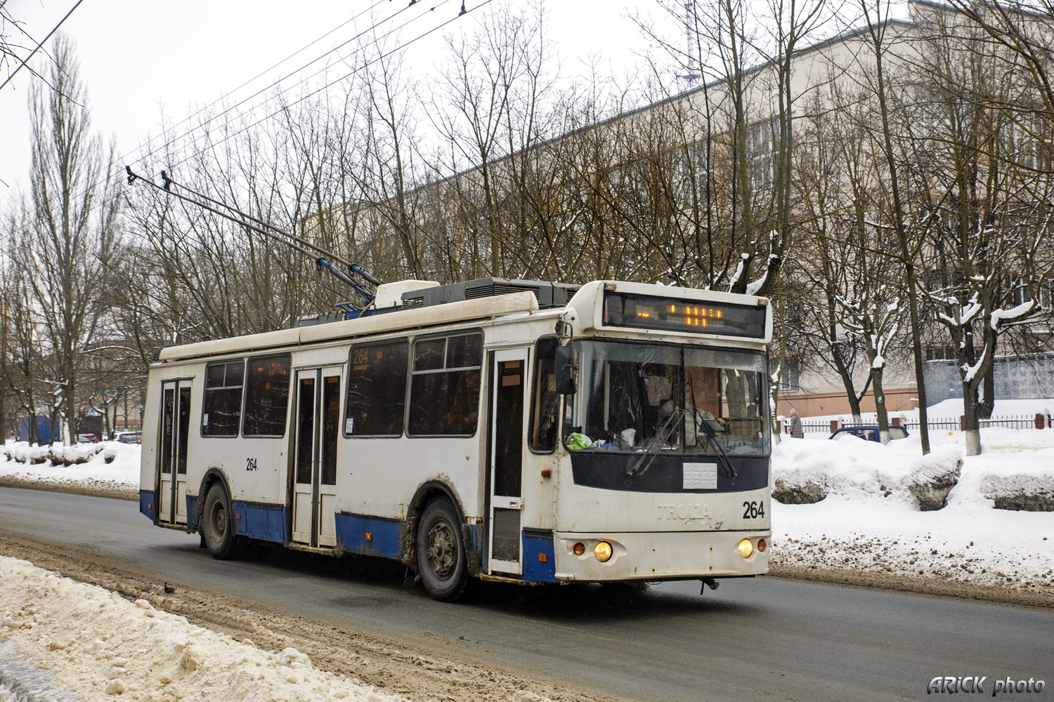 Vladimir, ZiU-682G-016.04 č. 264