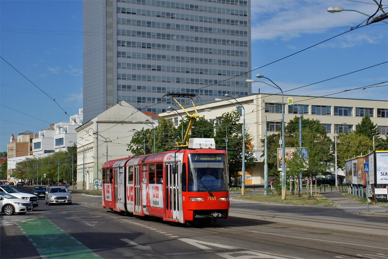Bratislava, Tatra K2S № 7135