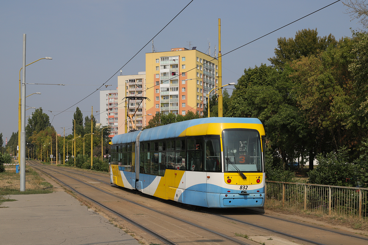 Кошице, Vario LF2+ № 832