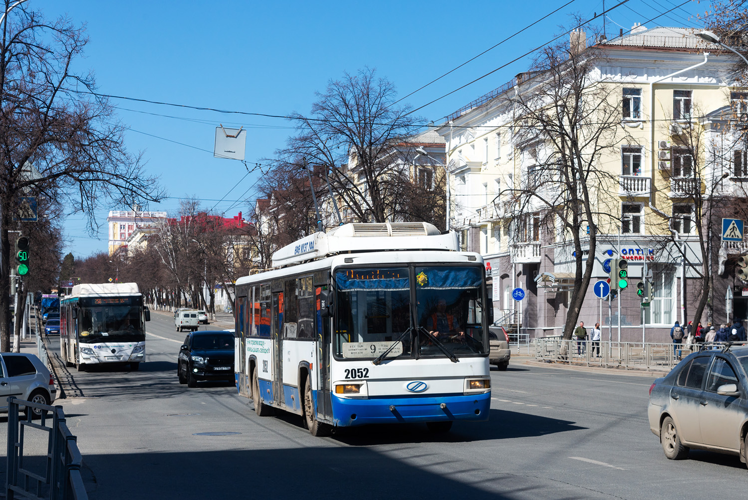 Уфа, БТЗ-52767 № 2052