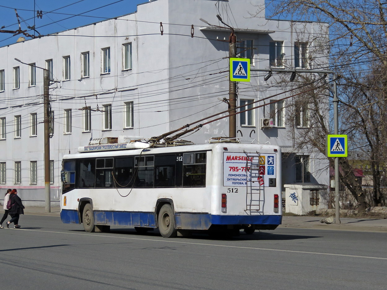 Киров, БТЗ-52764Р № 512