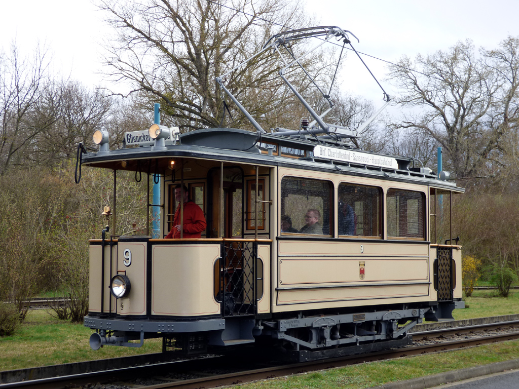 Потсдам, Двухосный моторный Lindner № 9