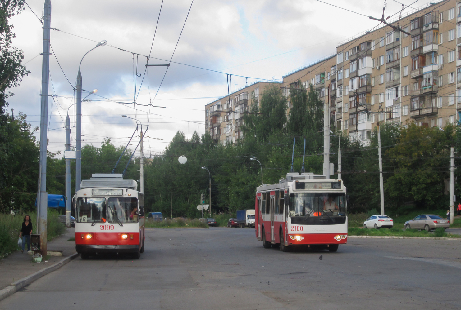 Ижевск, ЗиУ-682В [В00] № 2099; Ижевск, ЗиУ-682Г-016.02 № 2160; Ижевск — Конечные станции и разворотные кольца