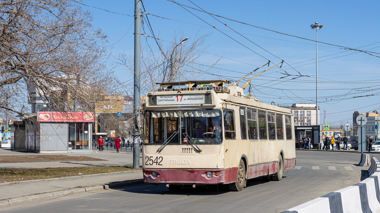 Челябинск, ЗиУ-682Г-016.02 № 2542