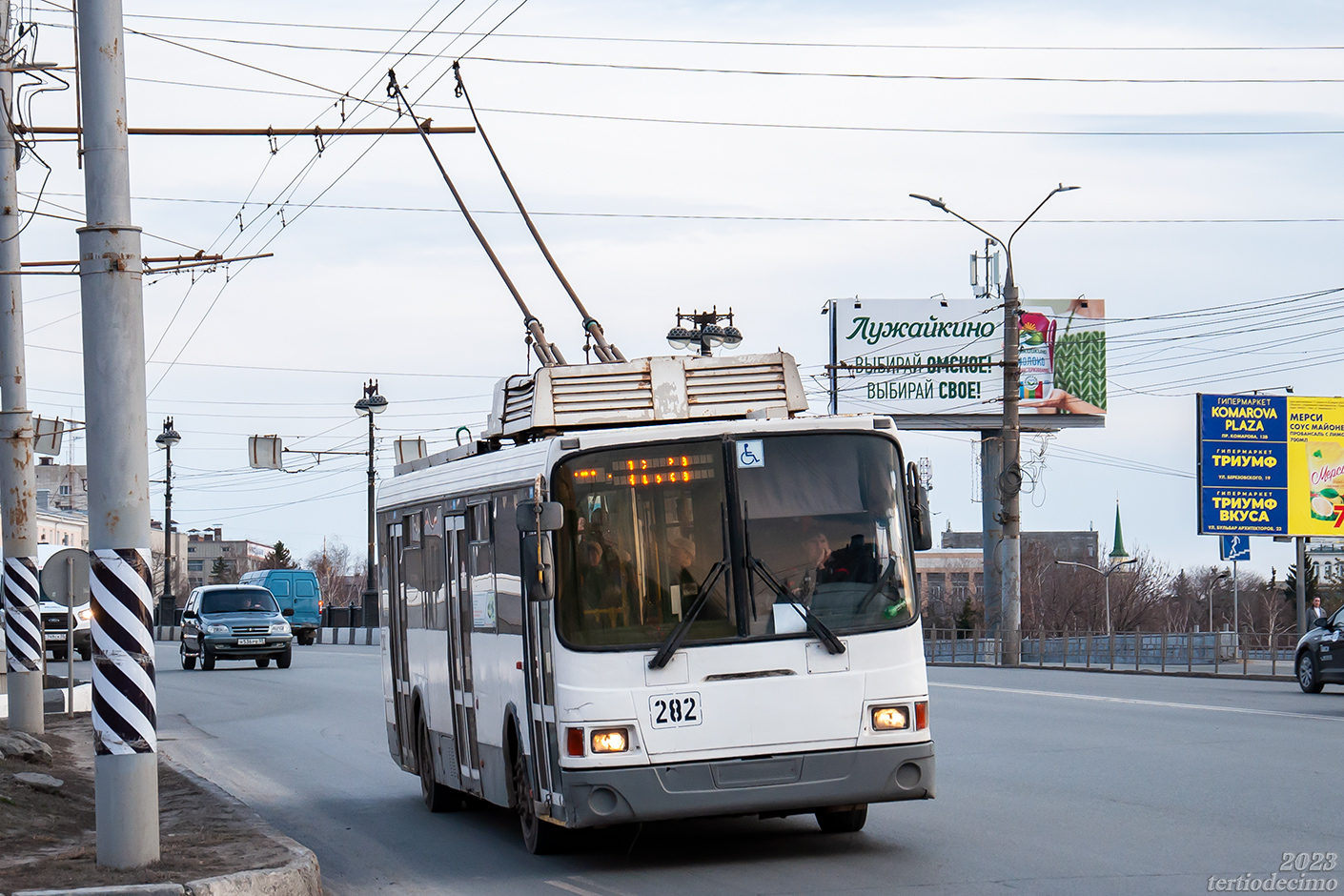 Omsk, LiAZ-52803 № 282 Omsk, LiAZ-52803 № 282