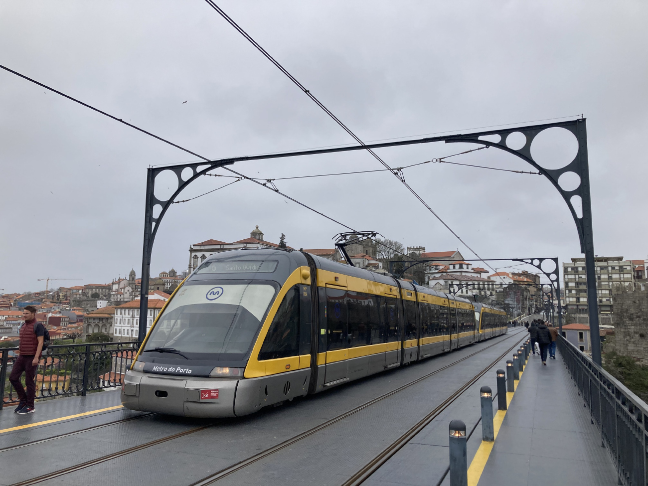 Порту, Bombardier Eurotram (Flexity Outlook) № MP054