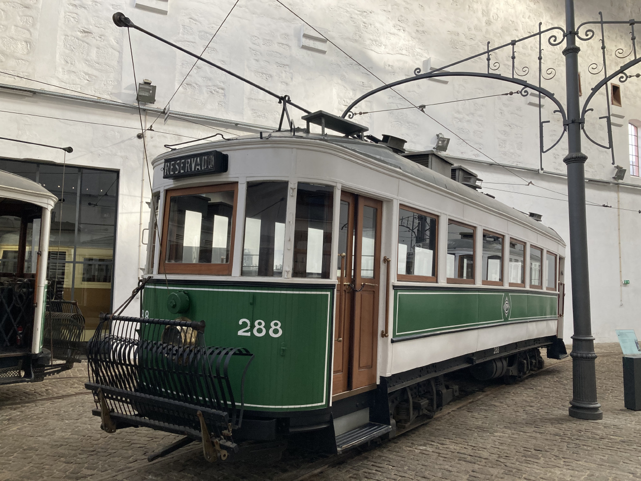 Porto, Familleureux 4-axle motor car # 288