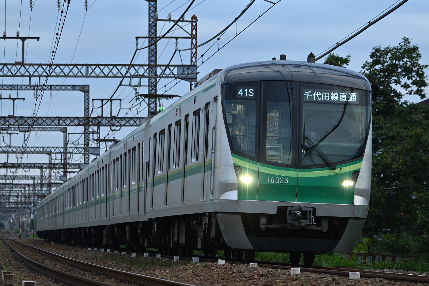 Токио, Tokyo Metro 16000 series № 16123F; Токио — Odakyū Odawara Line