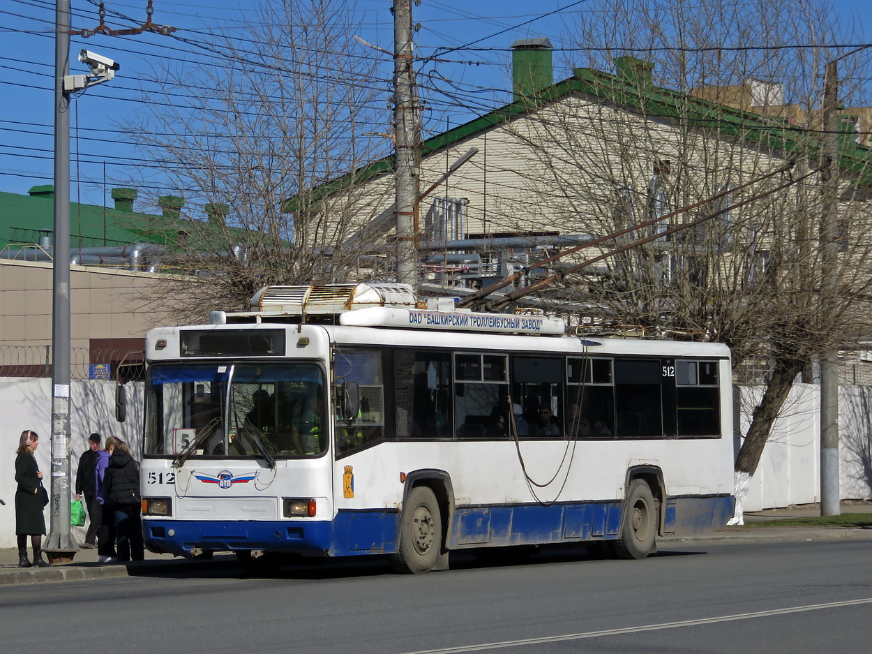 Киров, БТЗ-52764Р № 512