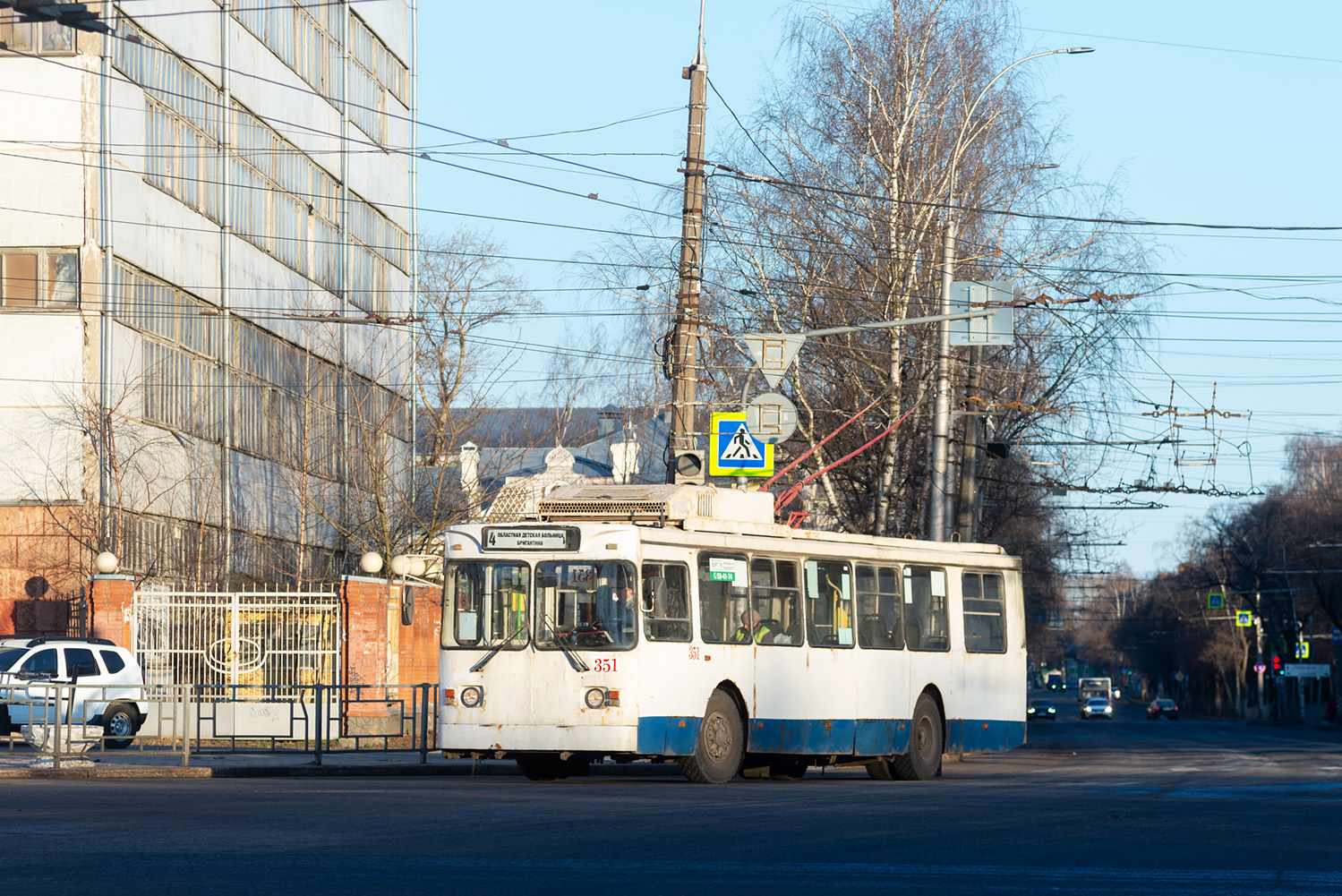 Вологда, ЗиУ-682ГМ1 (с широкой передней дверью) № 351