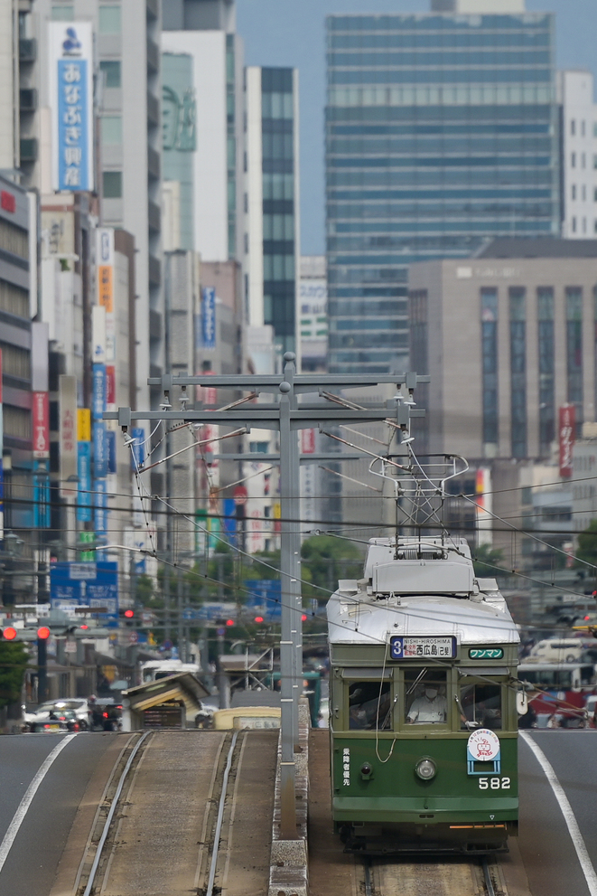 Хиросима, Hiroshima 570 series № 582
