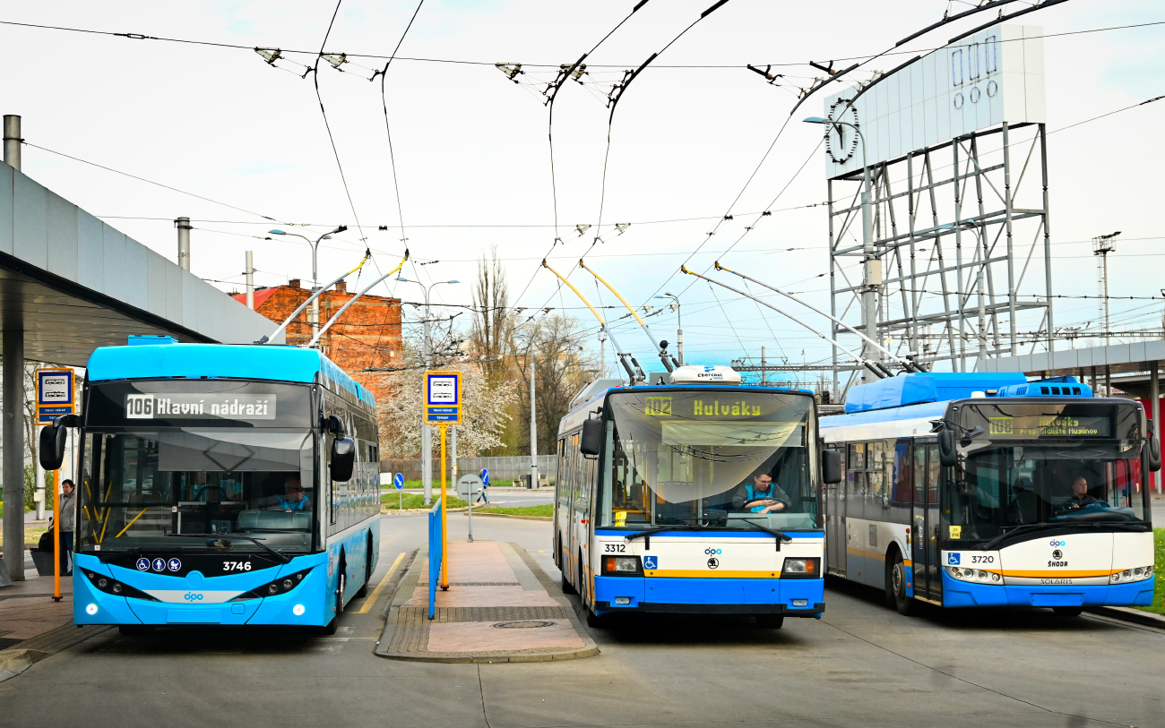 Острава, Škoda 36Tr TEMSA № 3746; Острава, Škoda 21Tr № 3312; Острава, Škoda 26Tr Solaris III № 3720