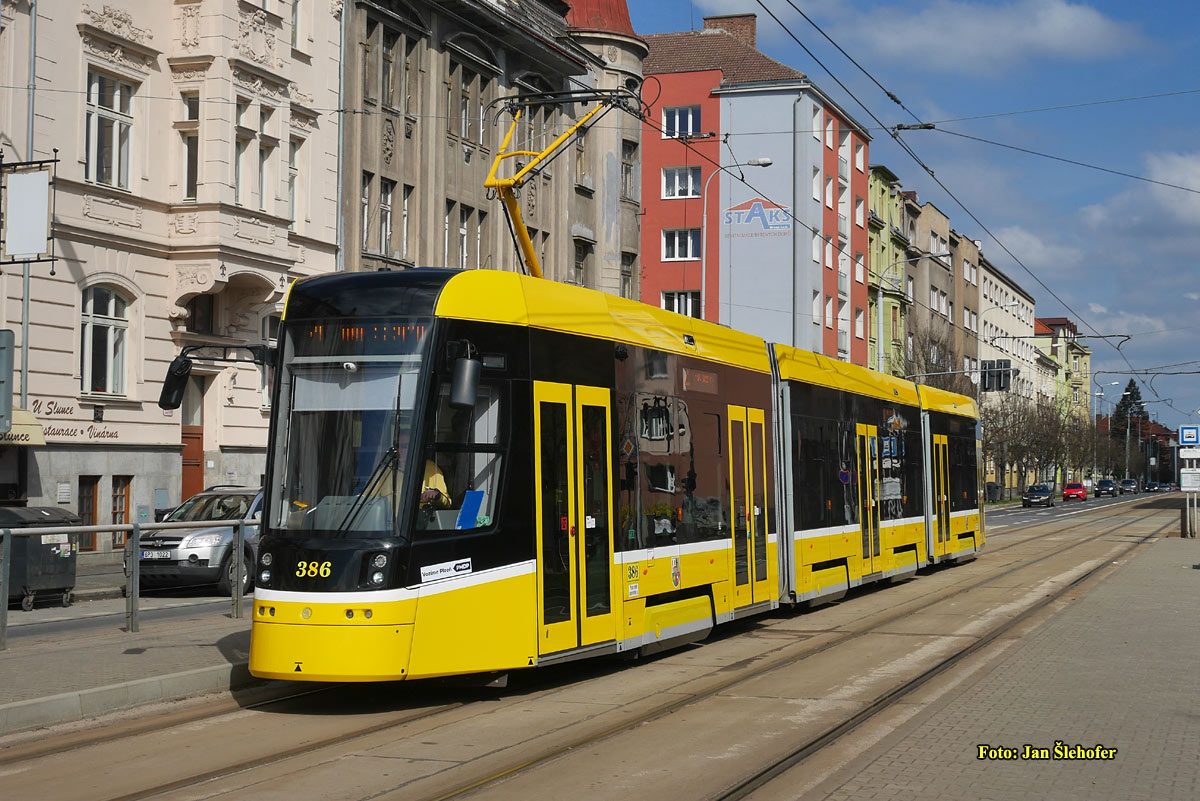 Pilsen, Škoda 40T ForCity Smart N°. 386