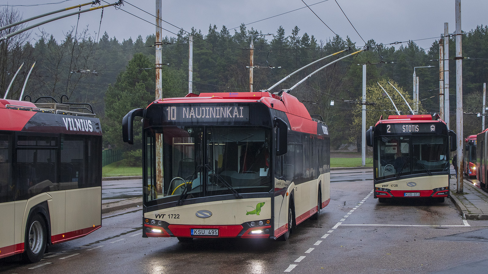Вильнюс, Solaris Trollino IV 12 Škoda № 1722; Вильнюс, Solaris Trollino IV 12 Škoda № 1728