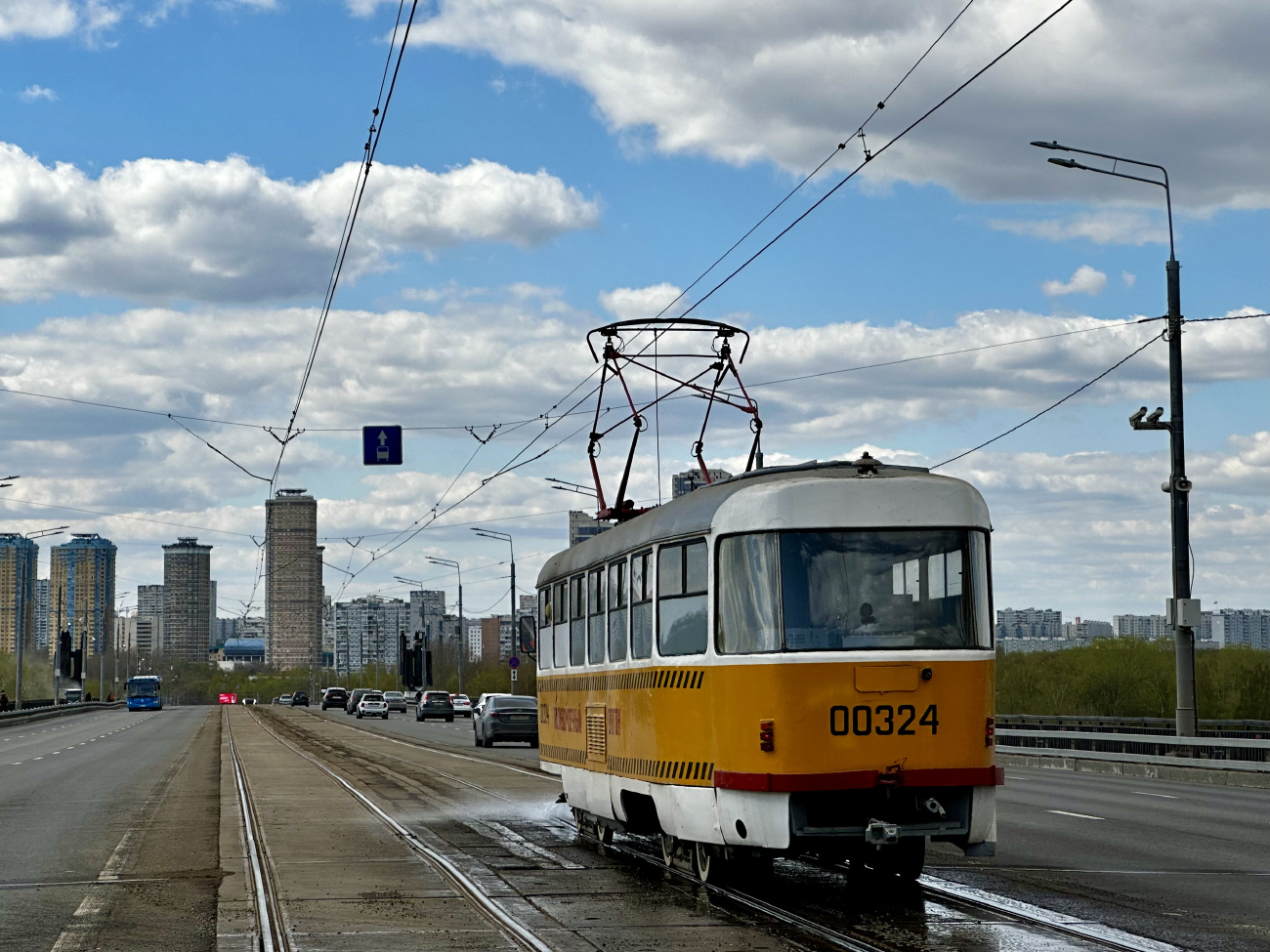 Moszkva, Tatra T3SU — 00324