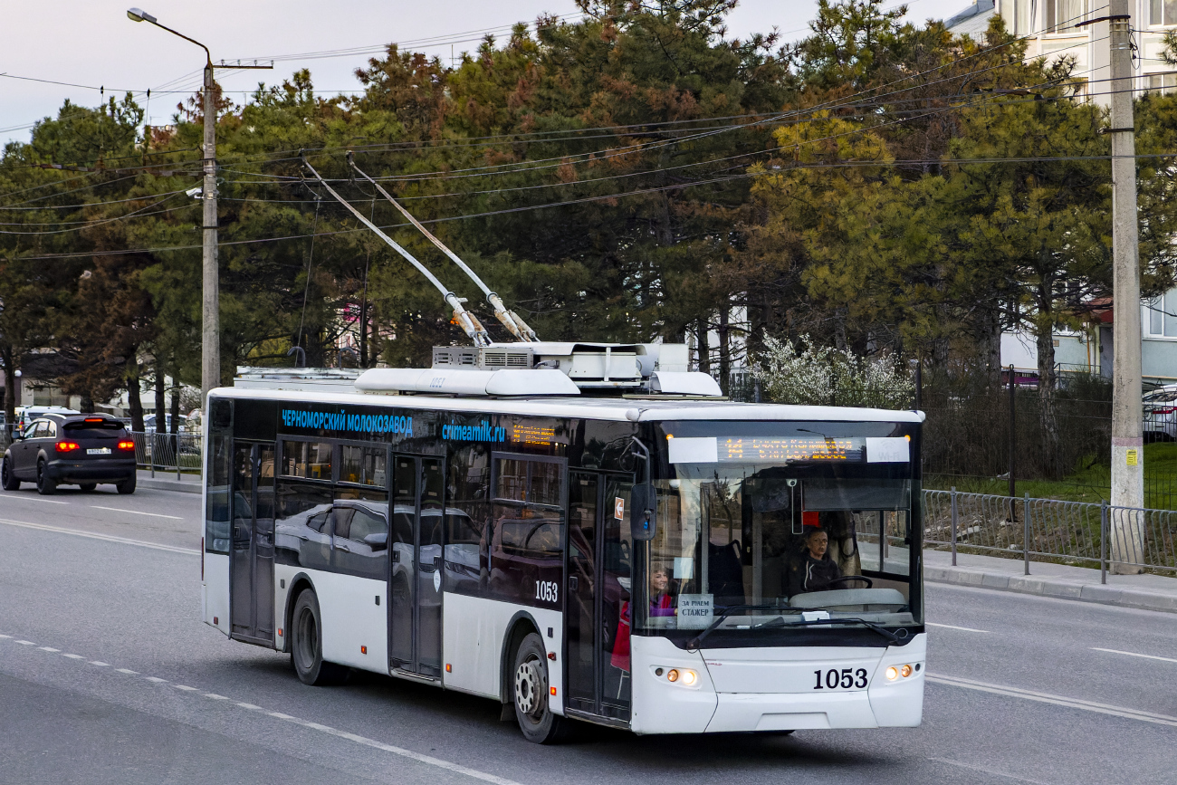 Севастополь, ЛАЗ E183A1 № 1053